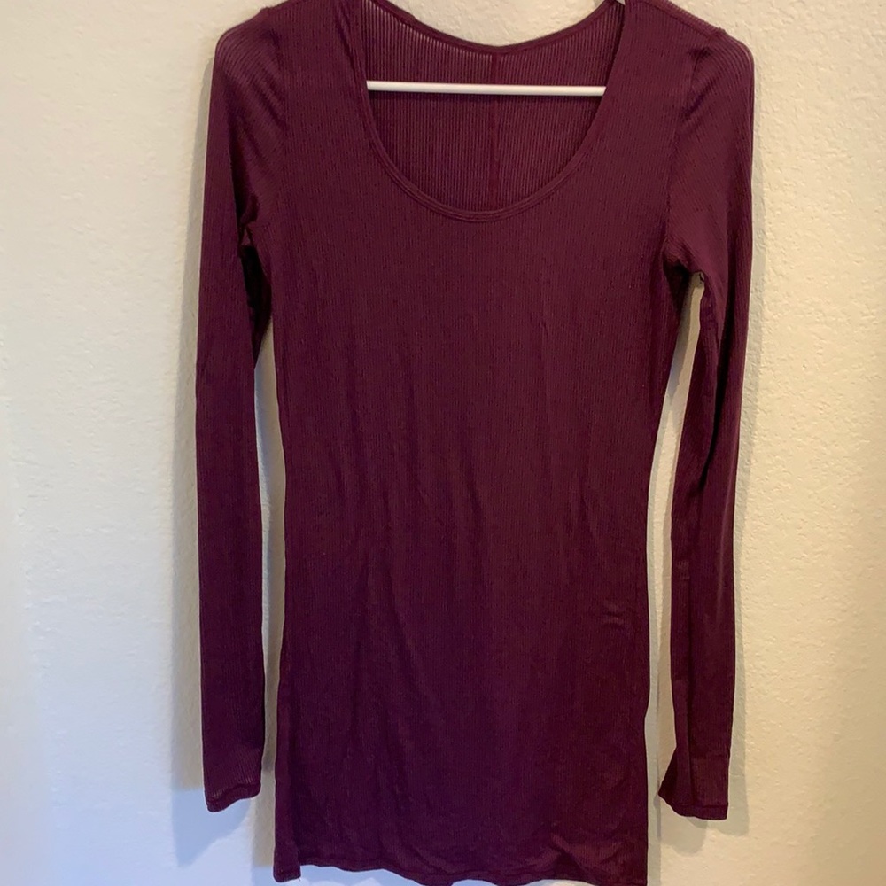 Lululemon Top, light weight, great for after a workout 🏋️‍♀️